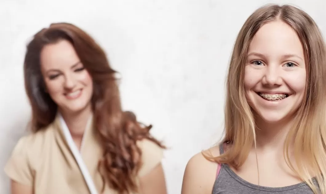 Dental salon slider image0